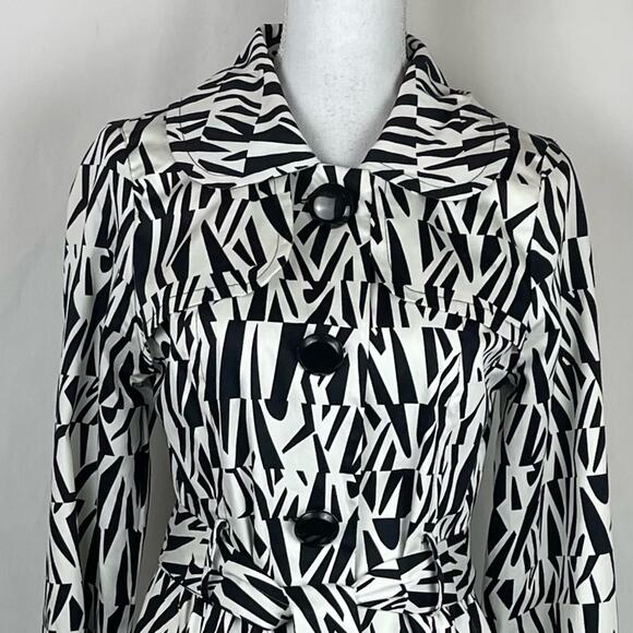 Luii Black And White Animal Print Belted Short Trench Coat Jacket NWT Size M - Picture 3 of 15